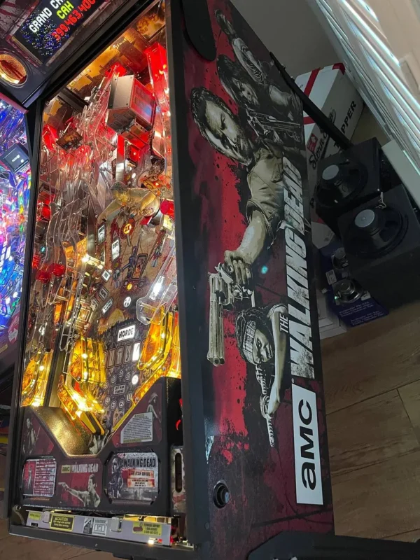 The Walking Dead Pro Pinball Machine - Image 4